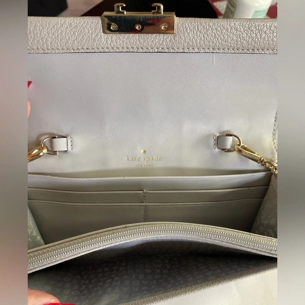 Kate Spade Gray Shoulder Bag with Gold Chain - Picture 5 of 11